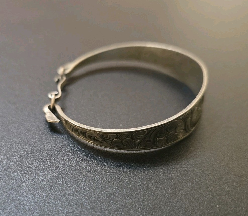 Vintage Chinese Miao Mid-Century Hook Bracelet