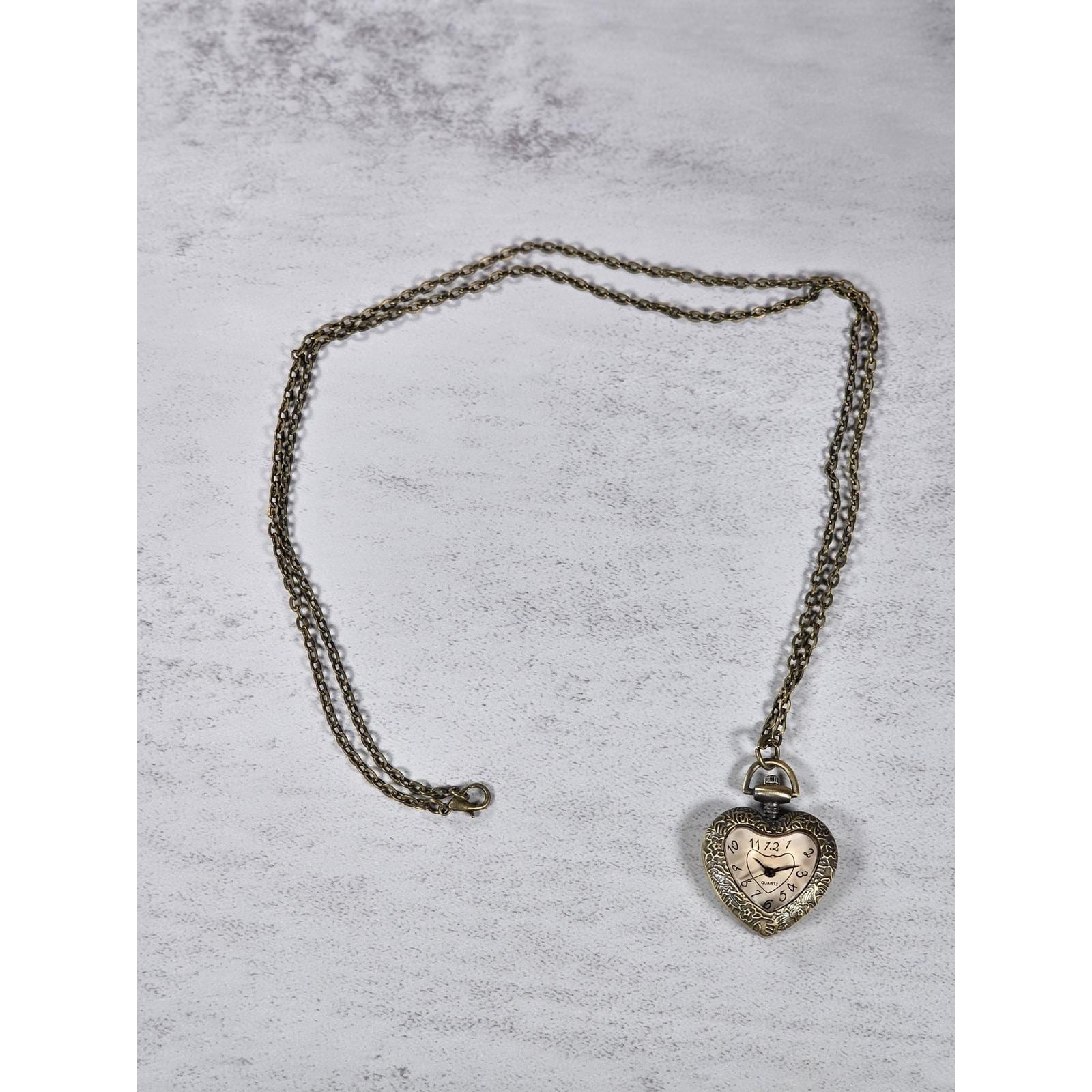 Vintage Heart Pocket Watch Necklace, Quartz Pendant, Gold Tone Chain