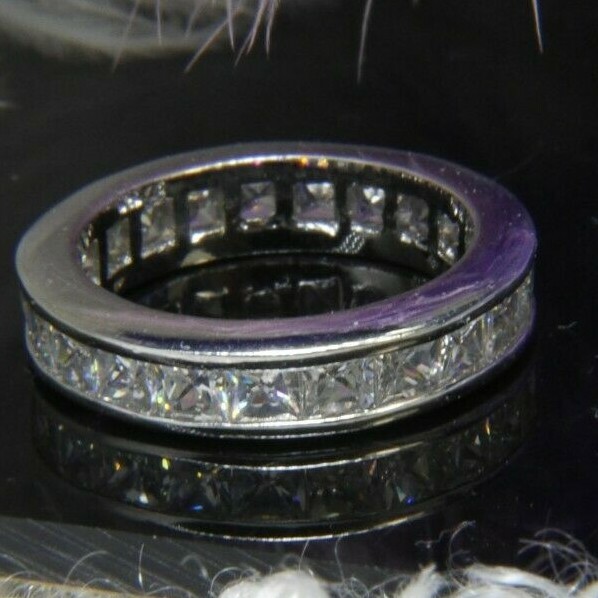 White Quartz .925 Sterling Silver 3/16″ Eternity Estate Wedding Band Ring size 6