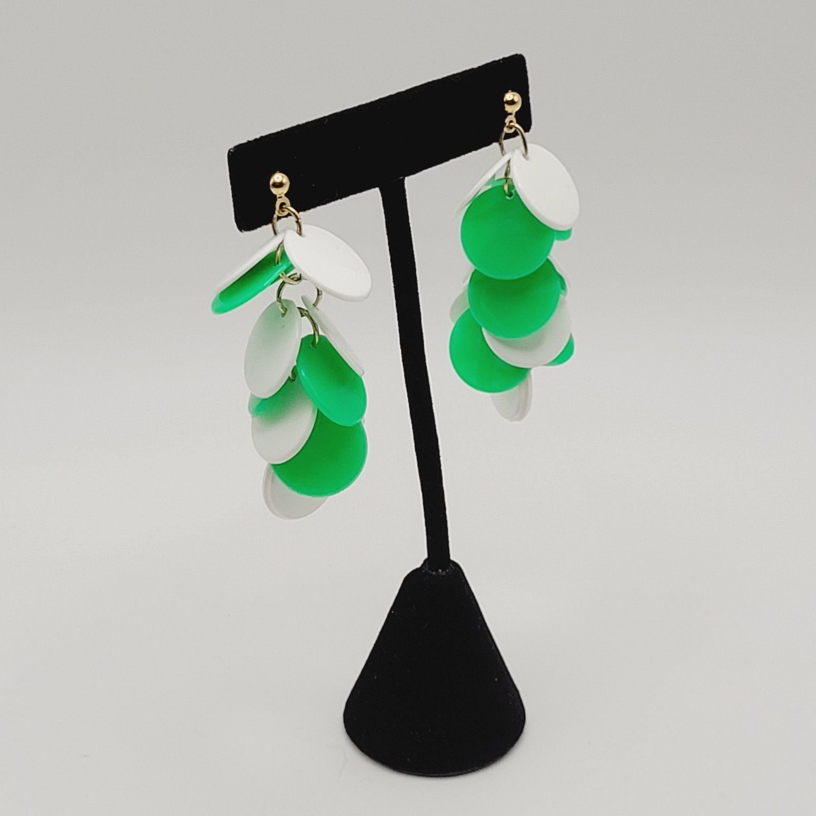 Green and White Multiple Plastic Disc Wiggly Dangle Vintage 80s Pierced Earrings