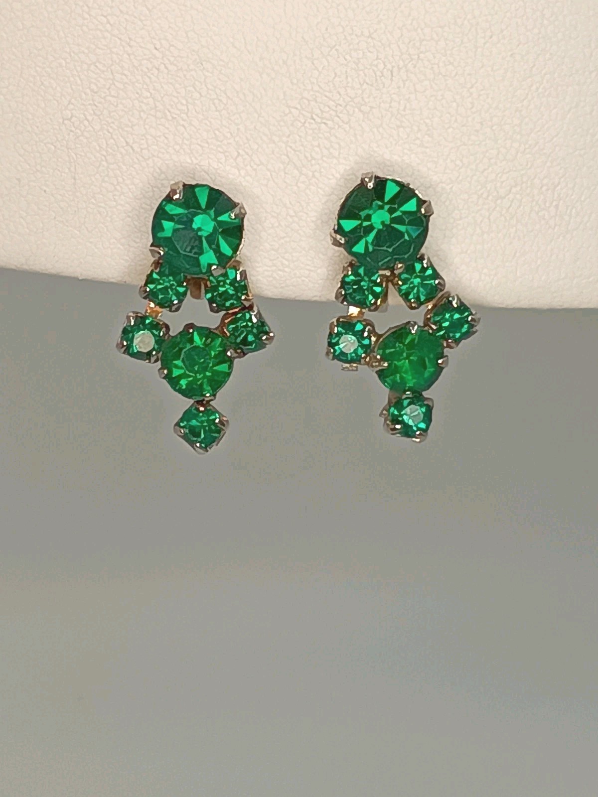 Art Deco Green Rhinestone Earrings Dangle Screw Back 1″
