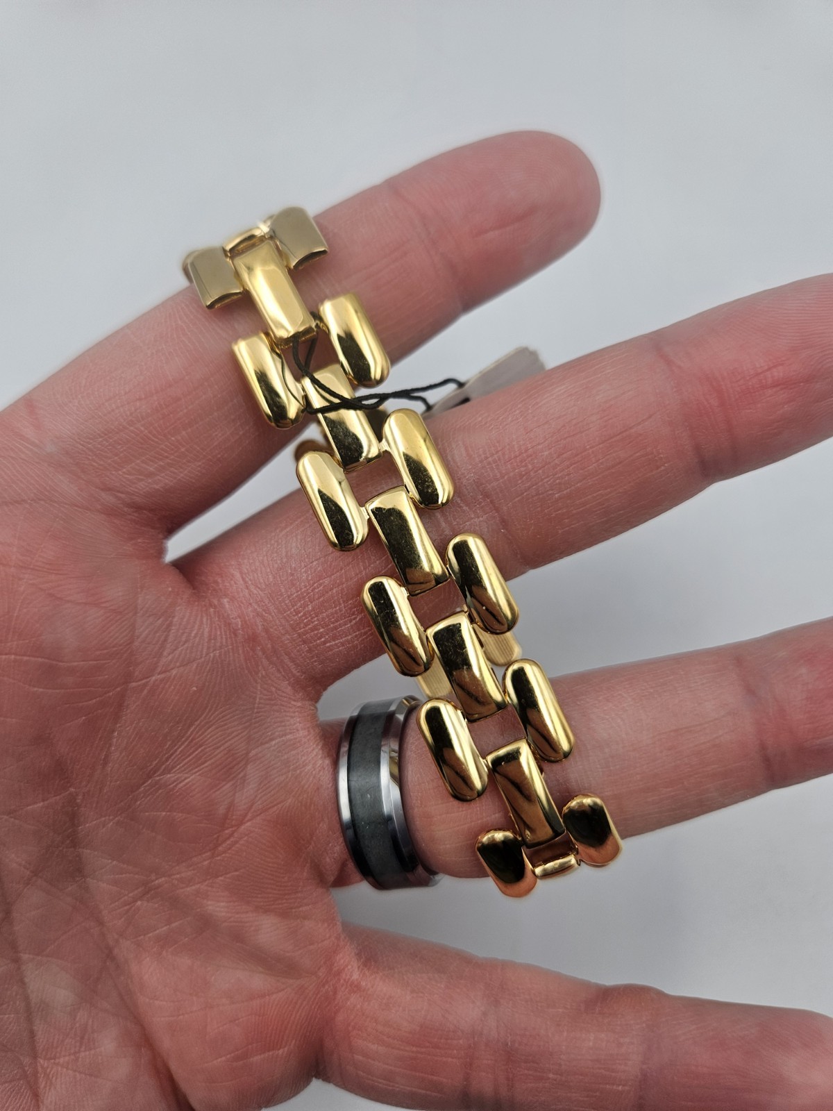 Vintage Bijoux Givenchy Gold Tone Panther Link Bracelet 8″