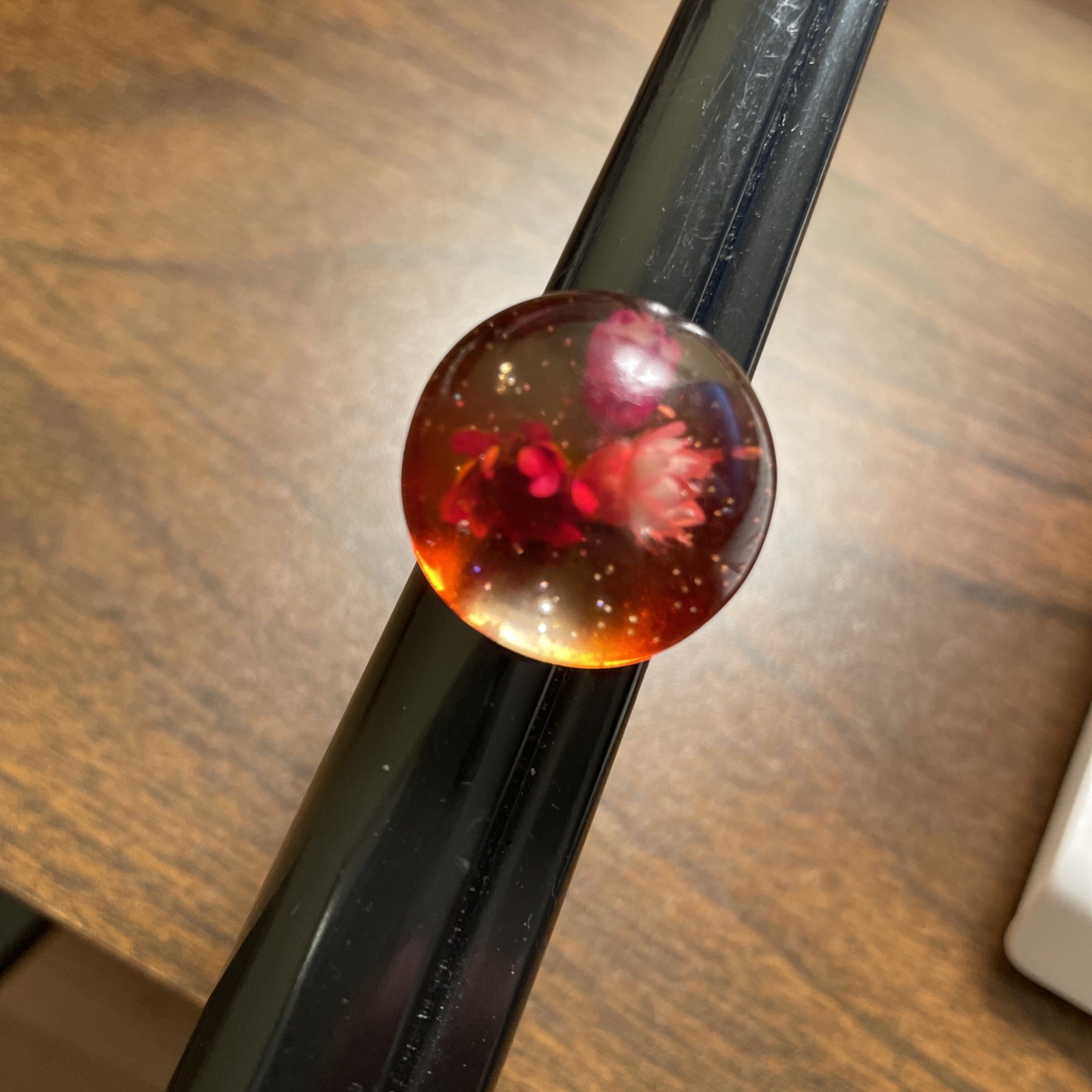 Lucite Resin Ring Encased Flowers Size 8 Pink Orange Translucent Groovy