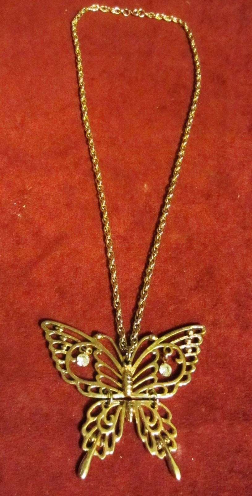 VINTAGE BUTTERFLY NECKLACE WITH RHINESTONES – SIGNED