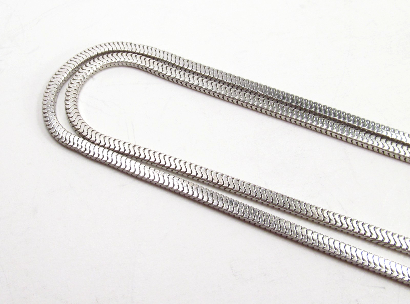 Vintage Forstner USA Sterling Silver Square Snake Chain Choker Necklace 15-3/4″