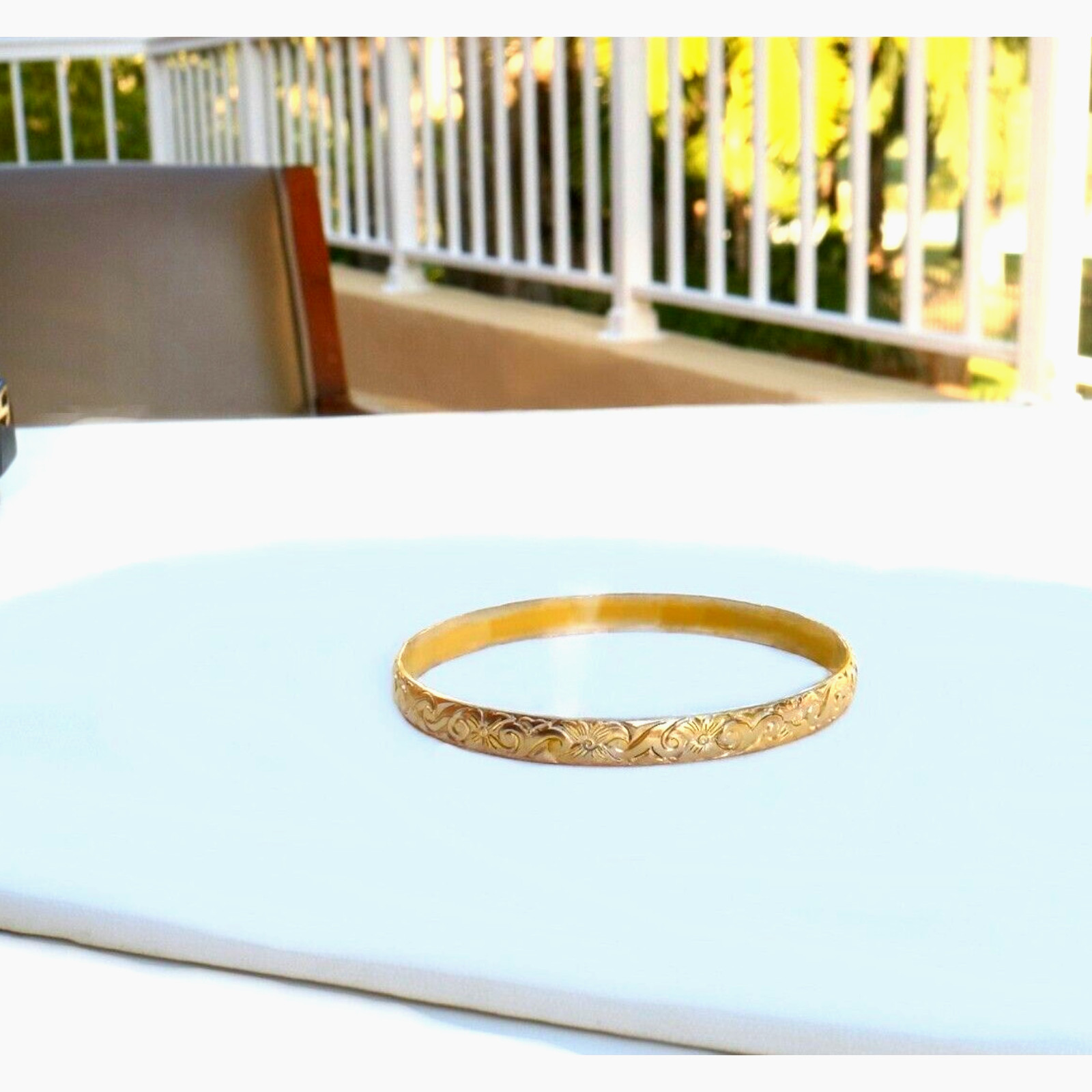 Vintage Hawaiian Bangle Bracelet – Quality 14K Gold Filled Etched Floral Texture