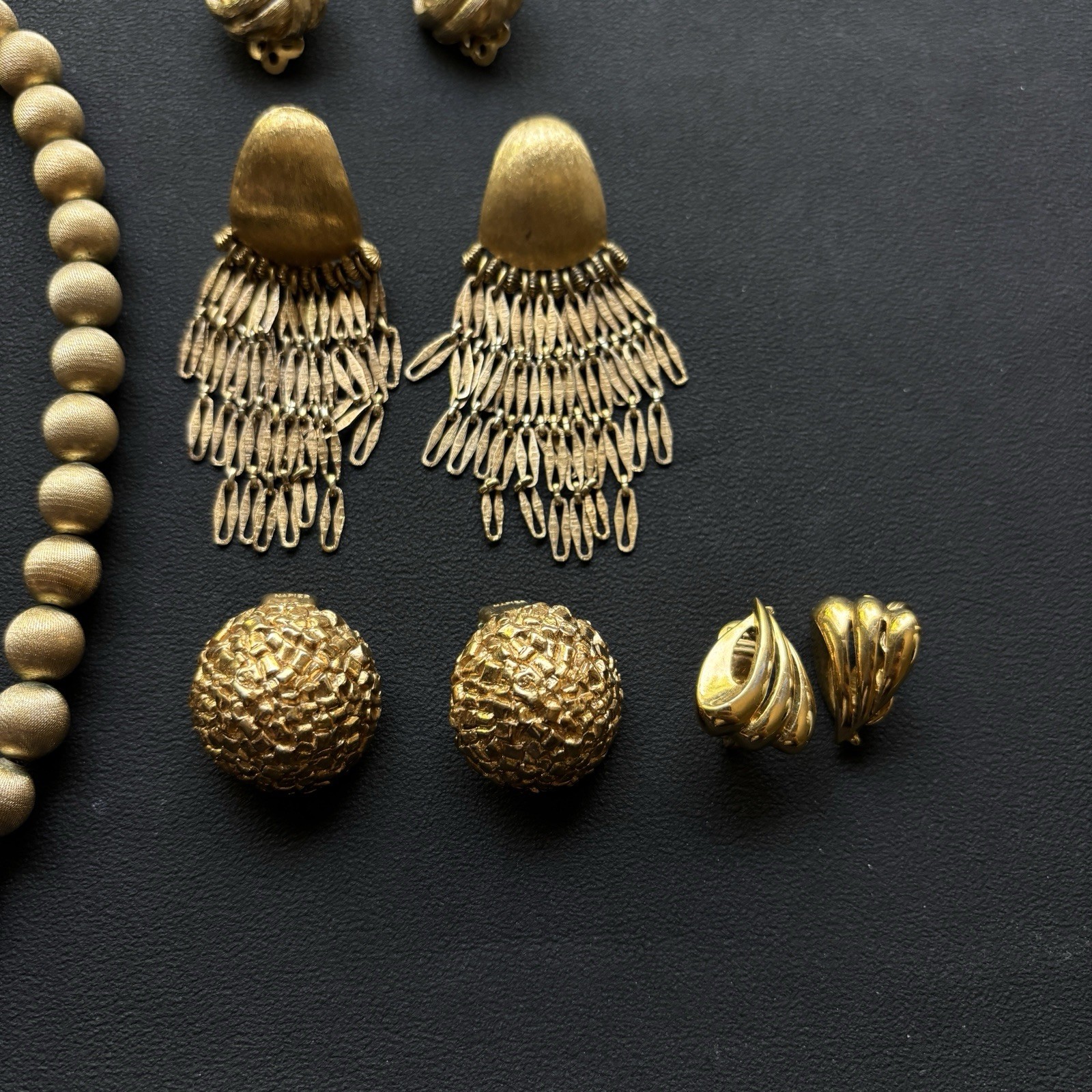 Lot 5 Vintage Monet Lisner Napier Gold Tone Jewelry Lot Necklace Clip Earrings