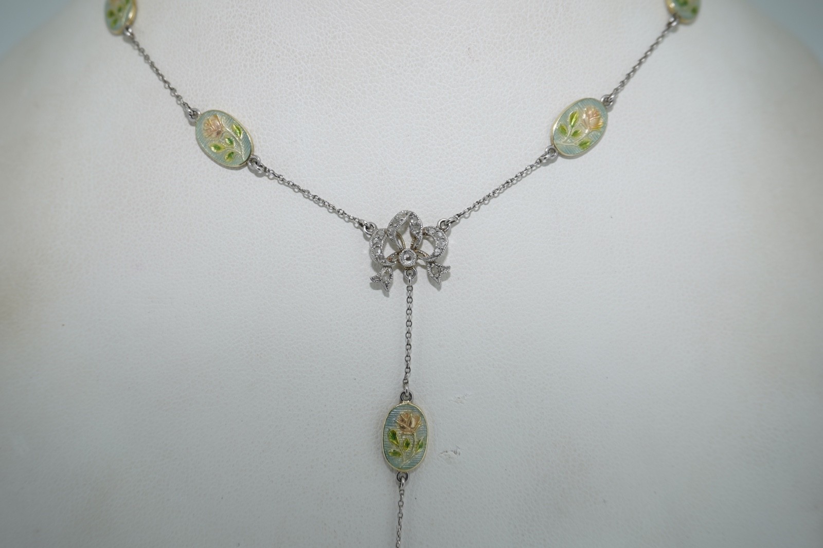 Spectacular 14K White Gold Platinum Enamel & Rose Cut Diamond Chain