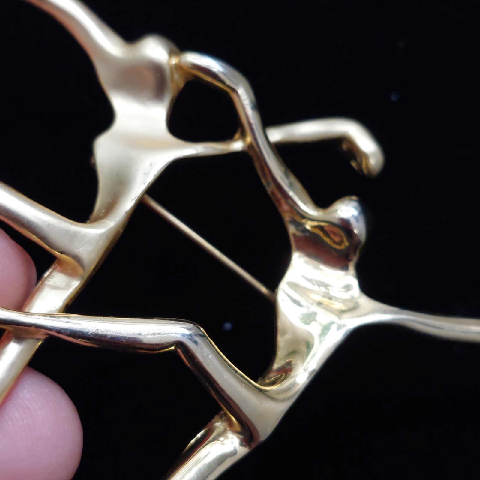 Modern Abstract Dancers Brooch Gold Tone Matte Shiny Finish Contemporary Art Pin