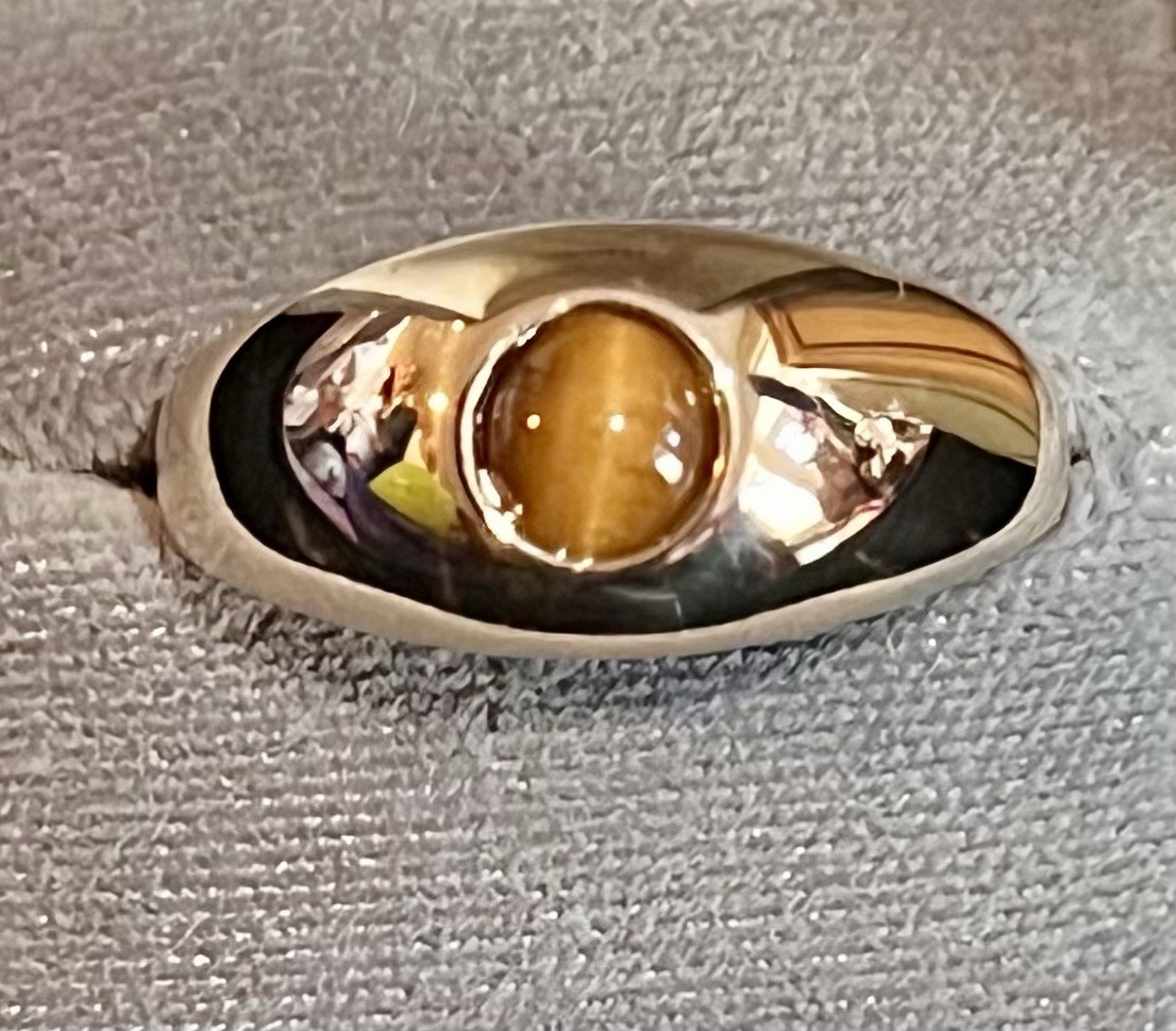 1982 GENUINE TIGER’S EYE 18KT HGE RING Size 11 Vintage Avon Signet Brand New NOS