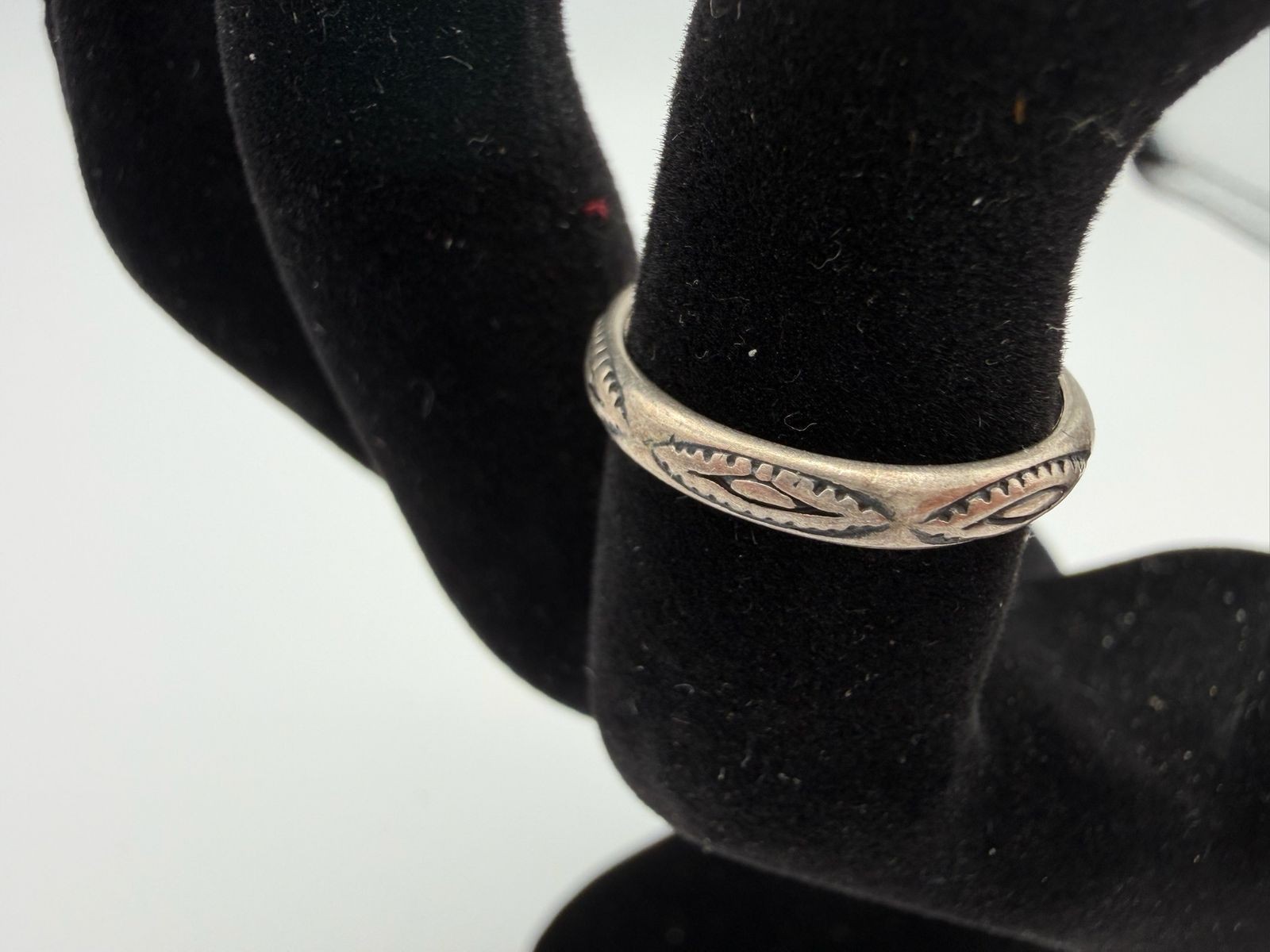 2.07g Vintage Sterling Silver 925 Etched Pattern Band Ring Size 6.5 M