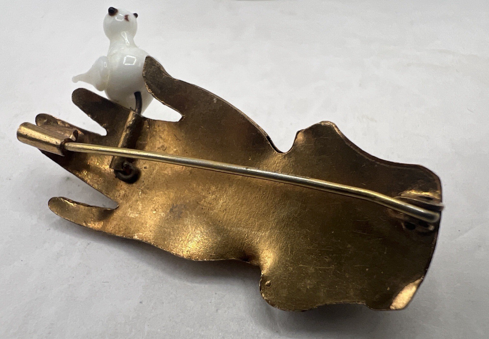 Art Deco Hand Pin / Brooch Holding Milk Glass Bird Figure – France