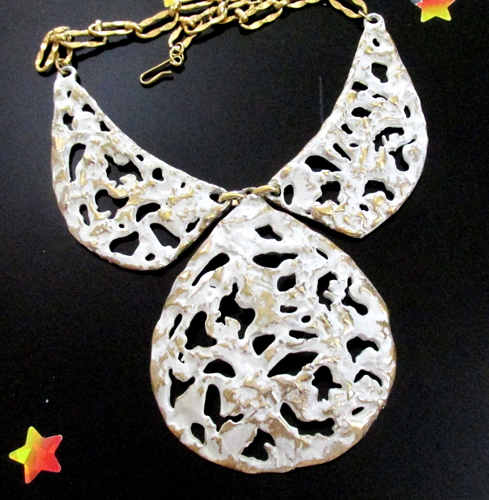 VTG RUNWAY RARE NAPIER BERTOLLI WHITE BRUTALIST “MOLTEN LAVA” BIB NECKLACE EXC