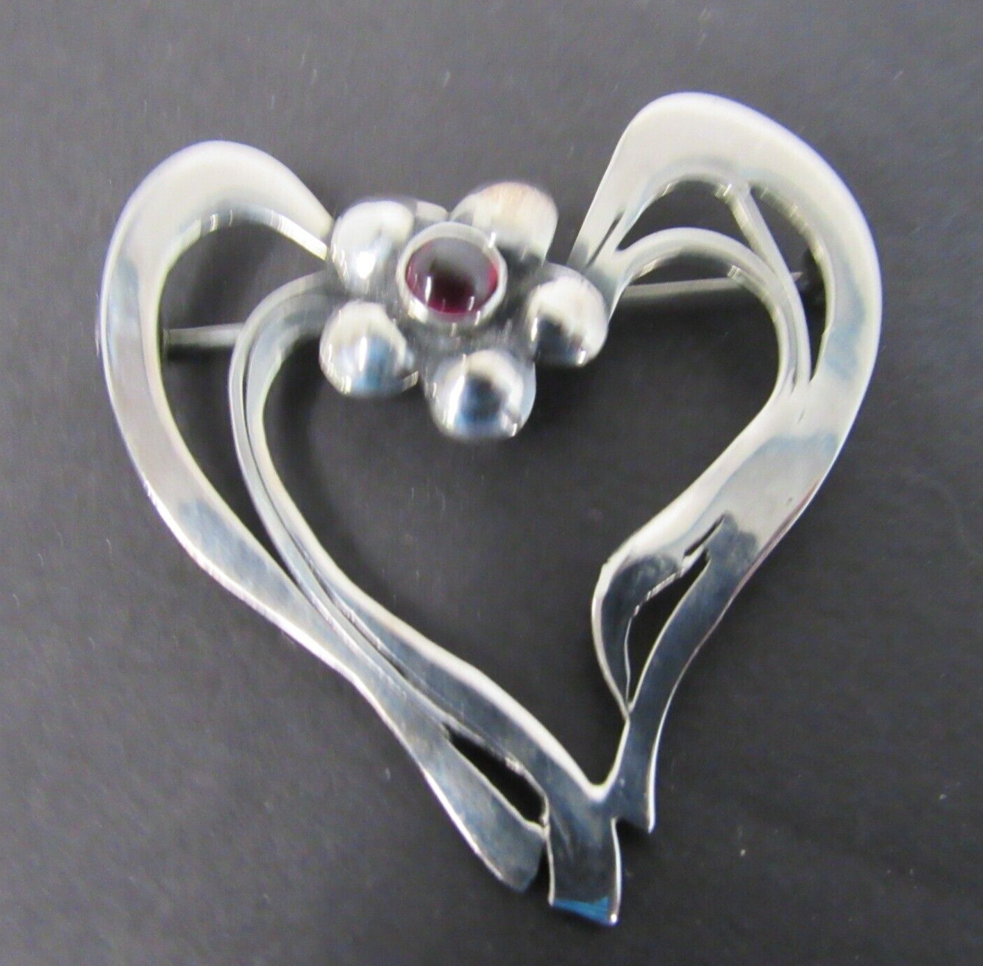 Sterling Silver & Garnet Open Heart Pin Art Nouveau1 5/8″ x 1 5/8″