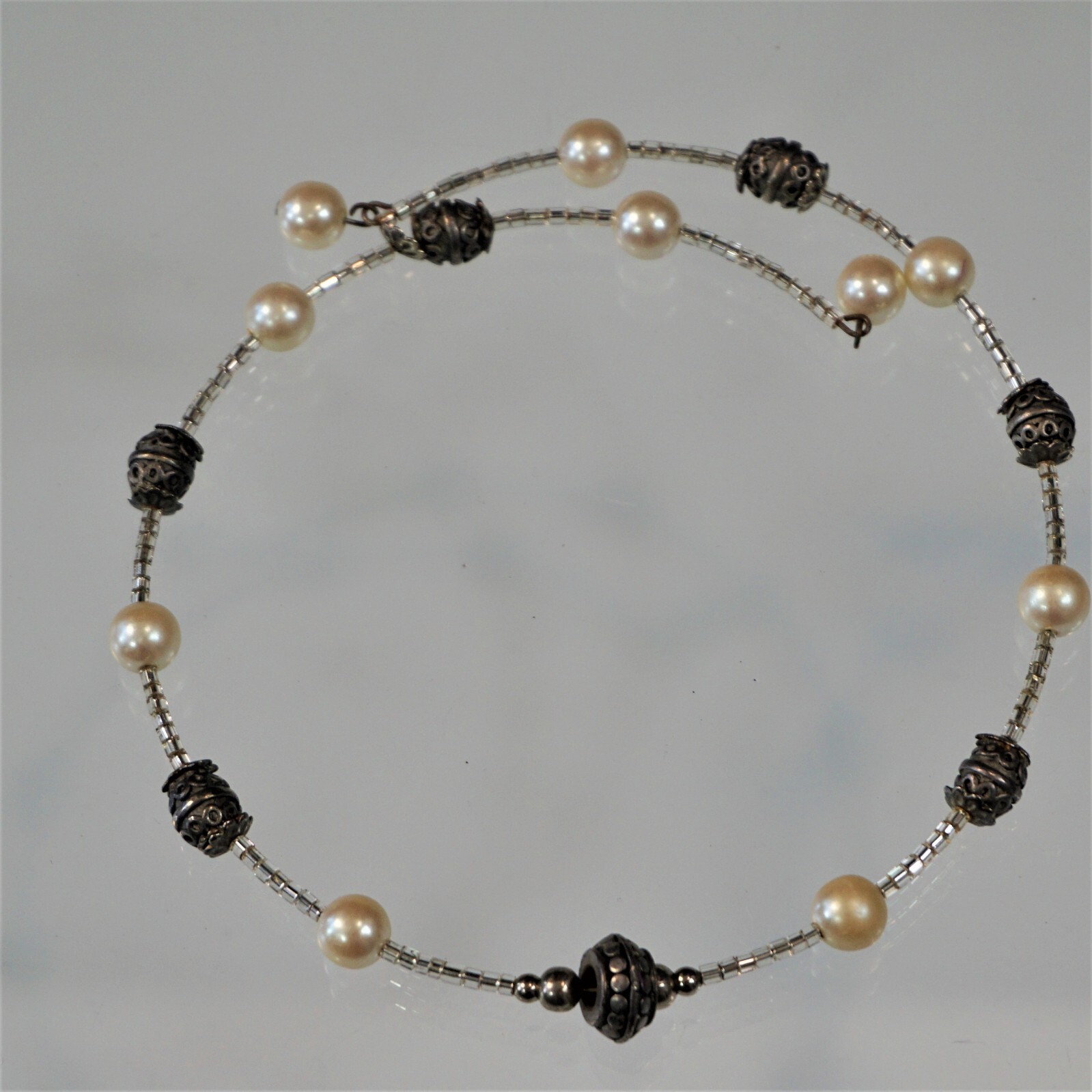 Vintage Faux Pearl Glass Silver Bead Memory Wire Open Choker Necklace 15 inch