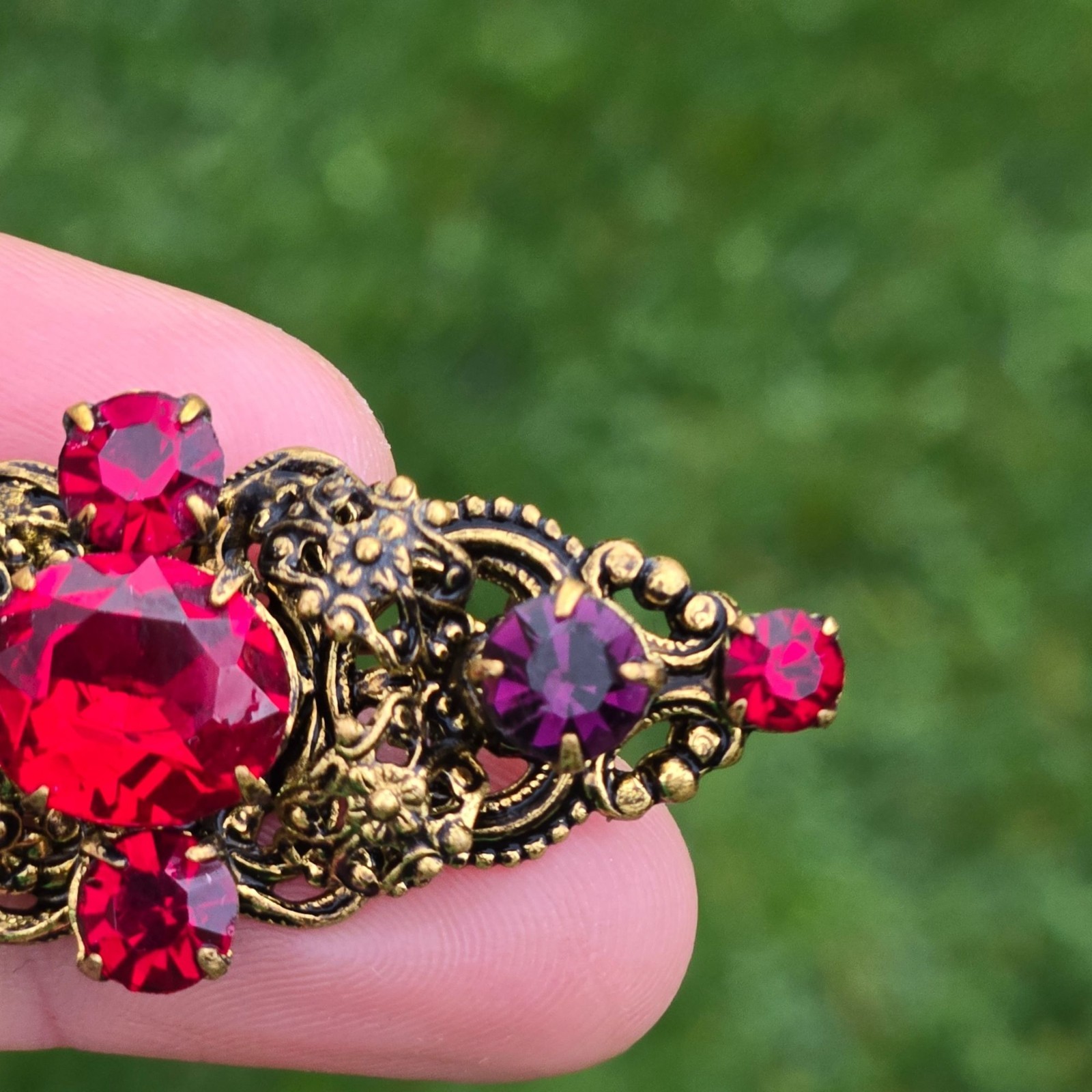 Antique Brooch Czech Glass Brass Filigree Pin Ruby Red Purple Czechoslovakia