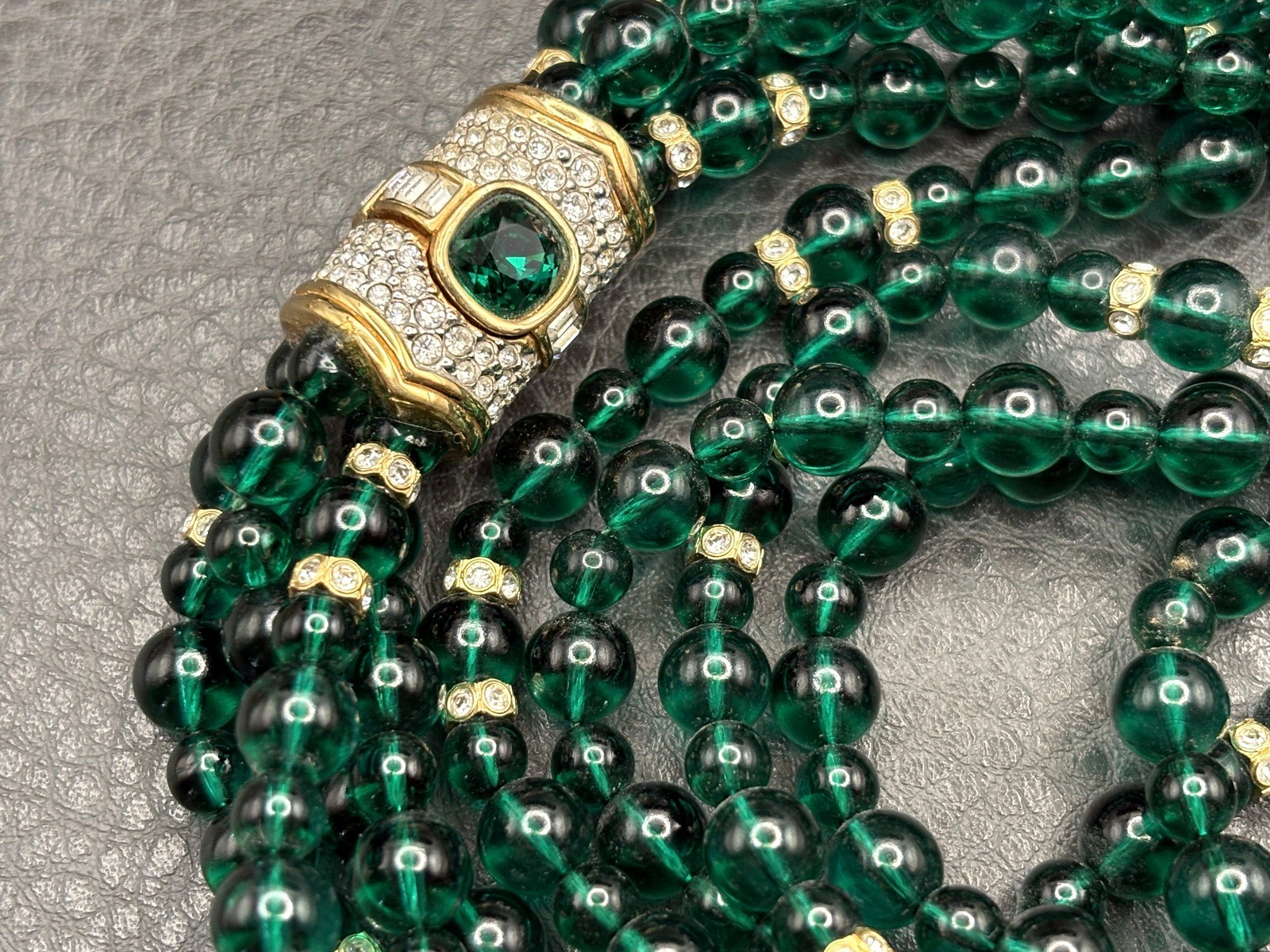 RARE SWAROVSKI VTG Multi Strand Green Crystal Glass Beaded Mogul Necklace 36”