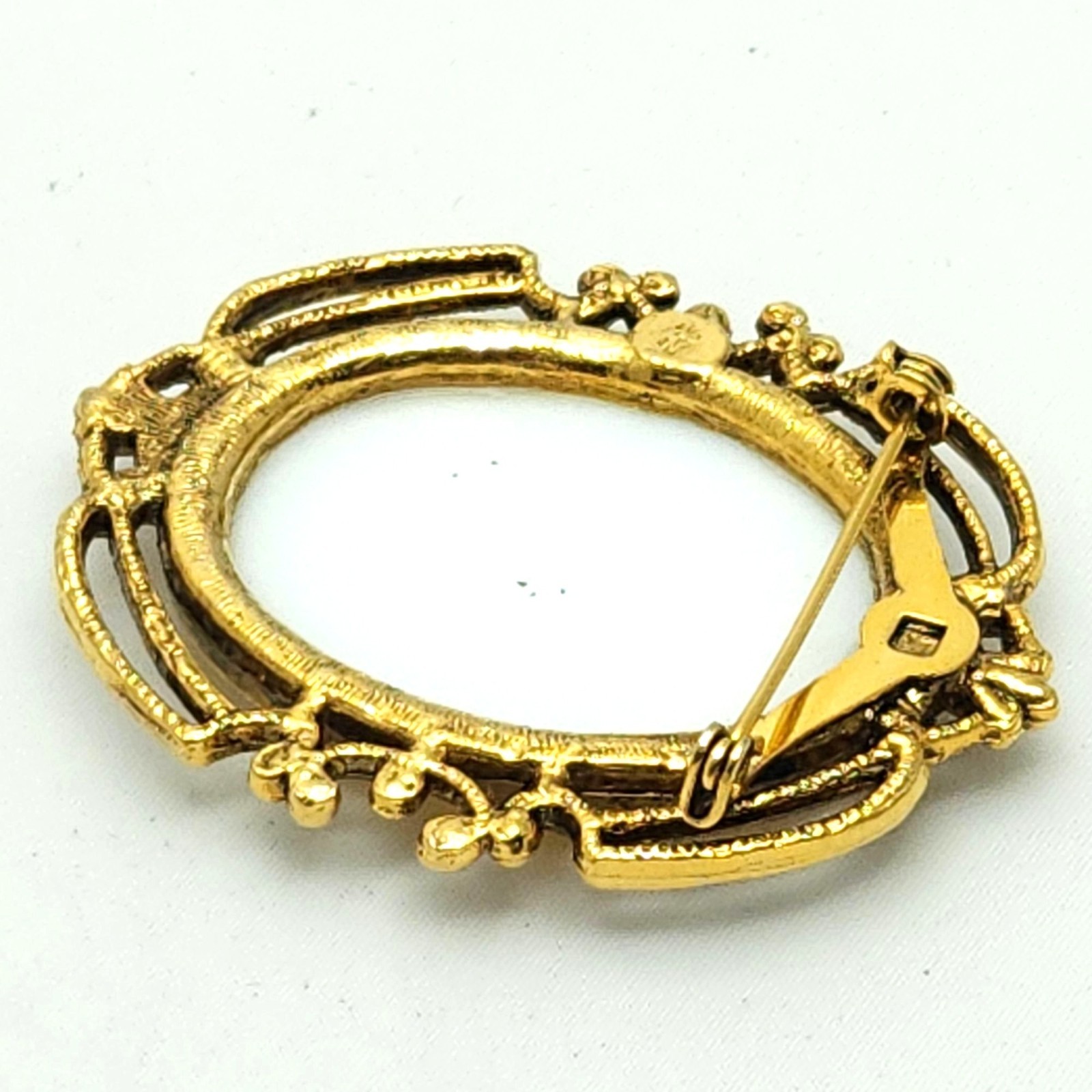 Vintage Yellow Rose Cameo Brooch Gold Tone Ornate Pin Romantic Gift for Her