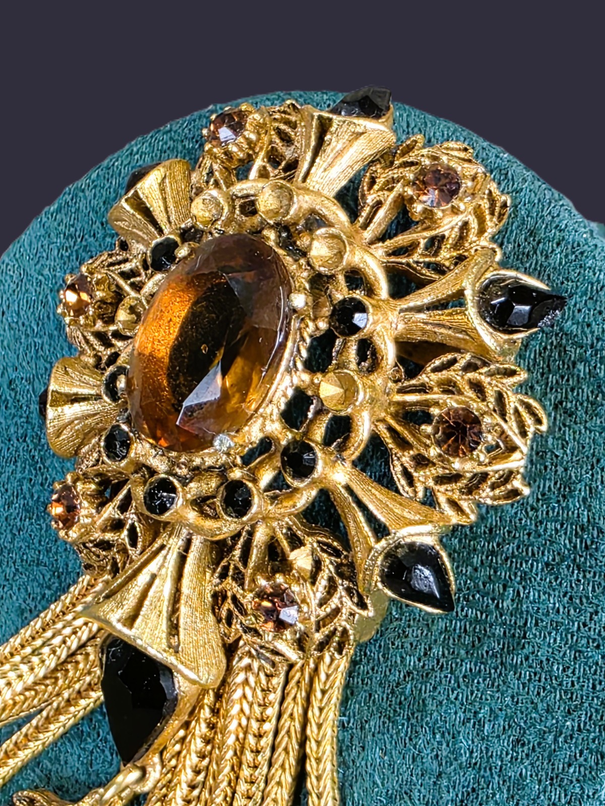 Vintage FLORENZA Rhinestone Heraldic Brooch Chain Fringe Pin