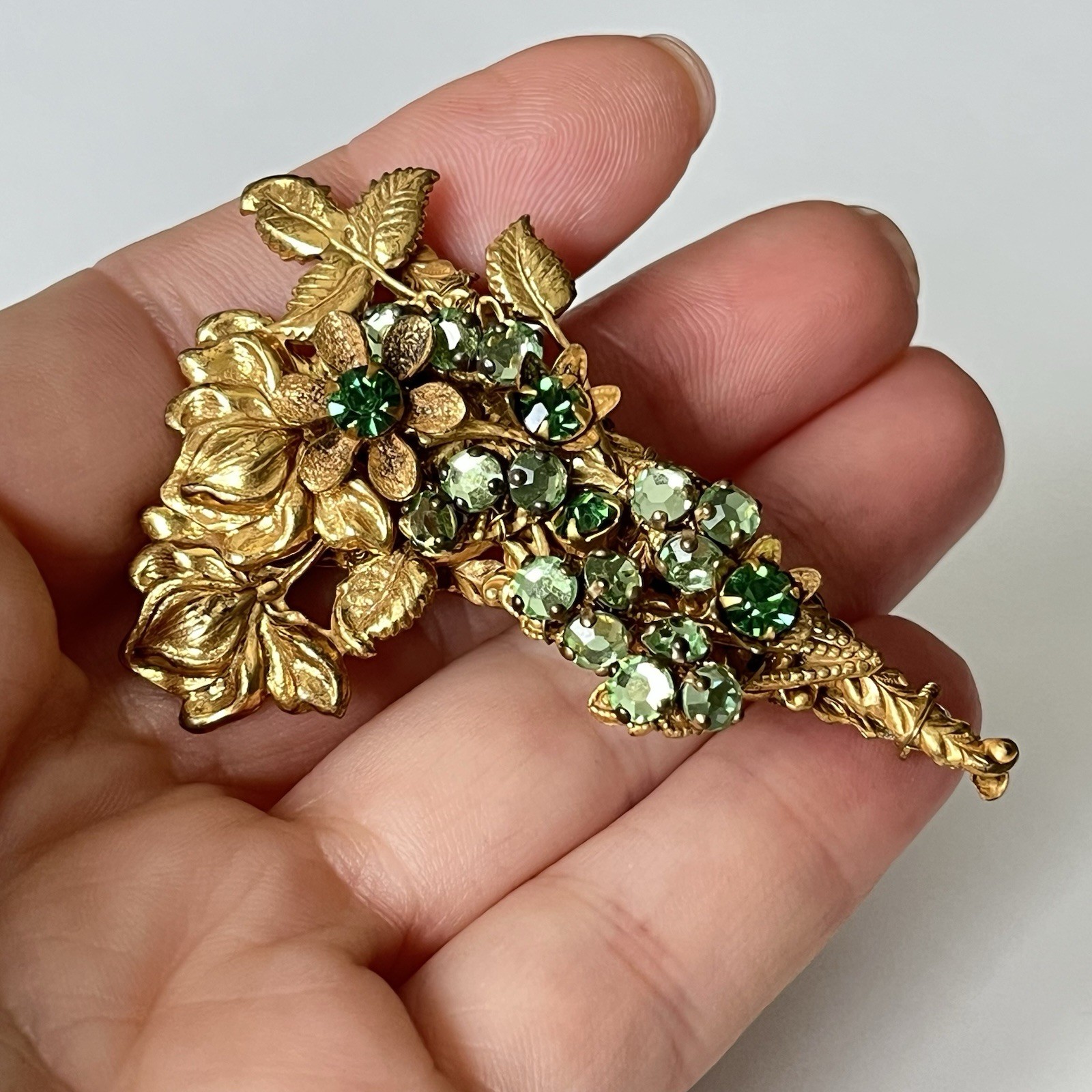 VTG Miriam Haskell Bar Brooch Green Rhinestone Floral Filigree Goldstone Signed