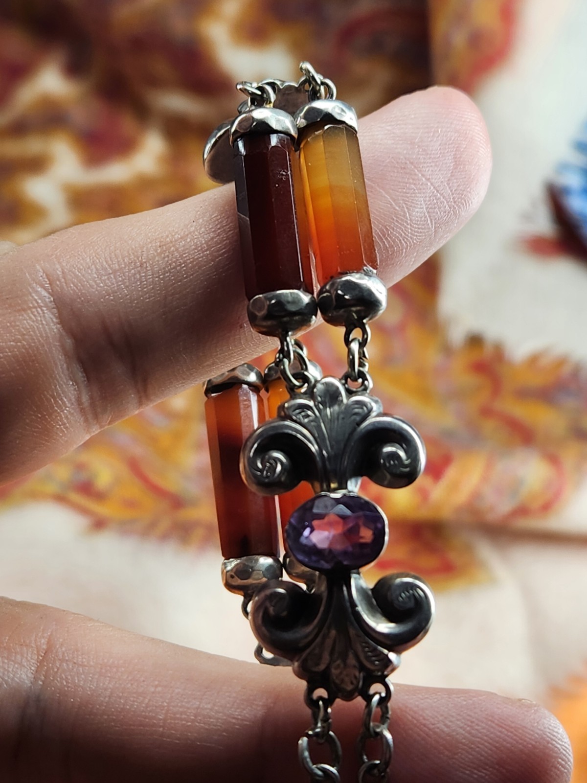 VINTAGE ANTIQUE SILVER SCOTTISH AGATE & AMETHYST BRACELET HOOK CLASP