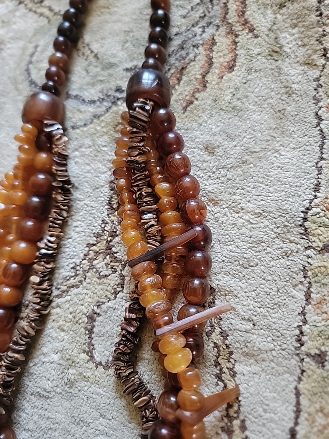 Vintage Original Tribal Multiple Strains Amber Coral Horn Spikes Necklace 24″