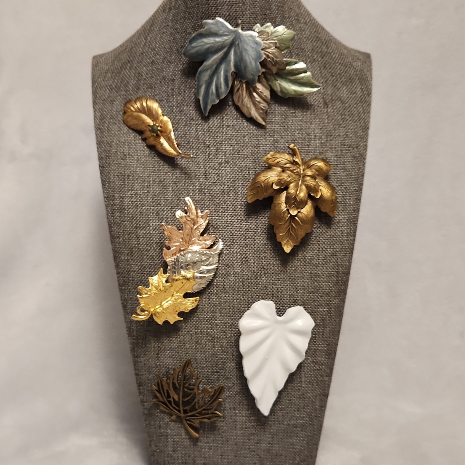 6pc Leaf Brooch & Pin Mixed Lot Gold Tone Metal Enamel White Blue Green