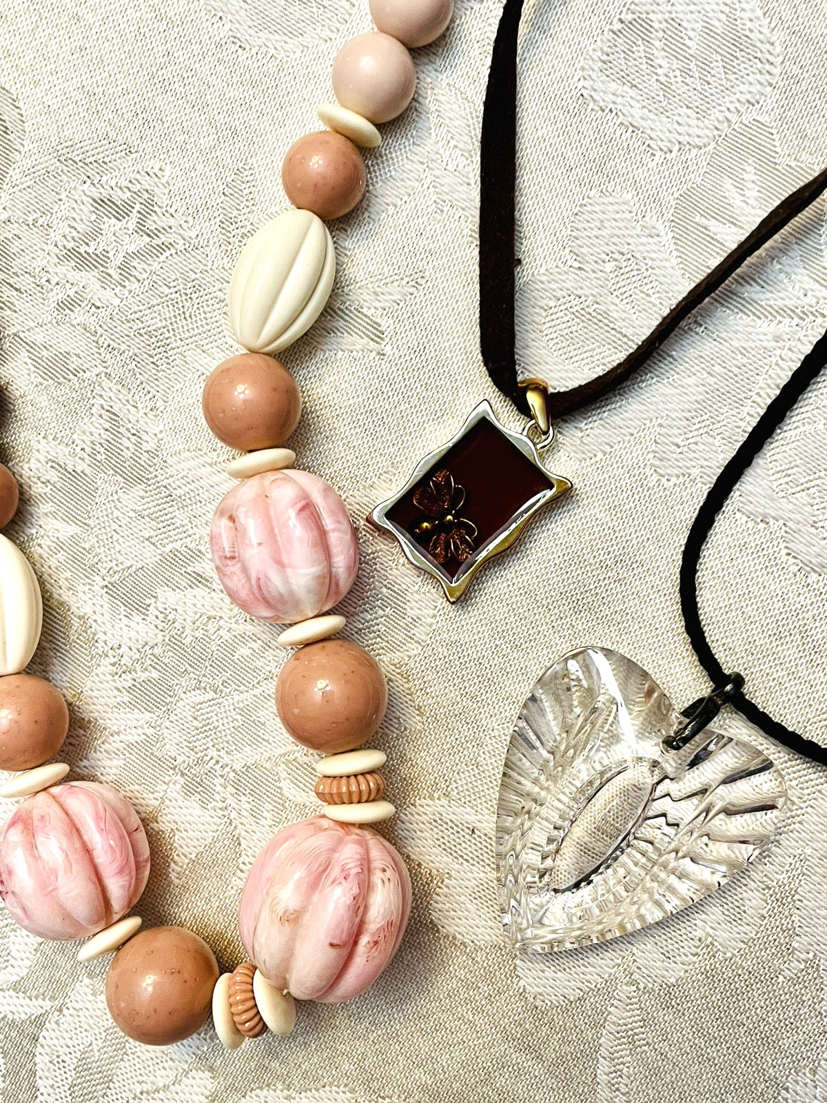Retro Jewelry Lot 17 Pc – Necklaces Earrings Bracelets Brooches Pendants Cuff
