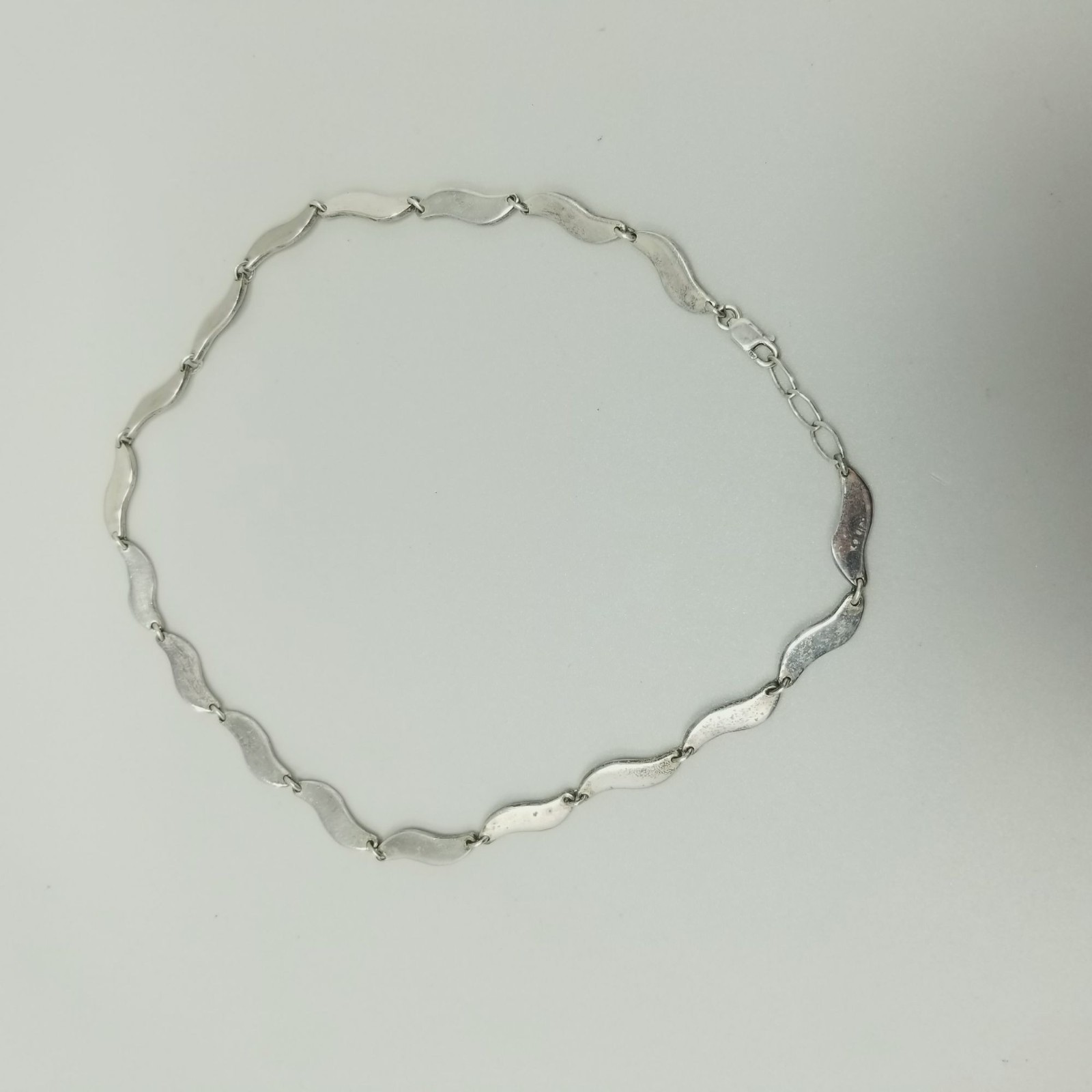 Vintage Sterling Silver Wavy Pattern Chain Necklace Black White Enamel 16 Inch