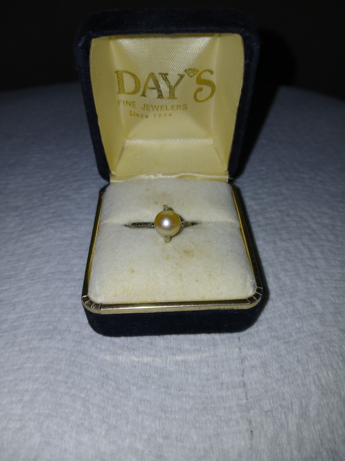 Vintage pearl ring from the early 20th century