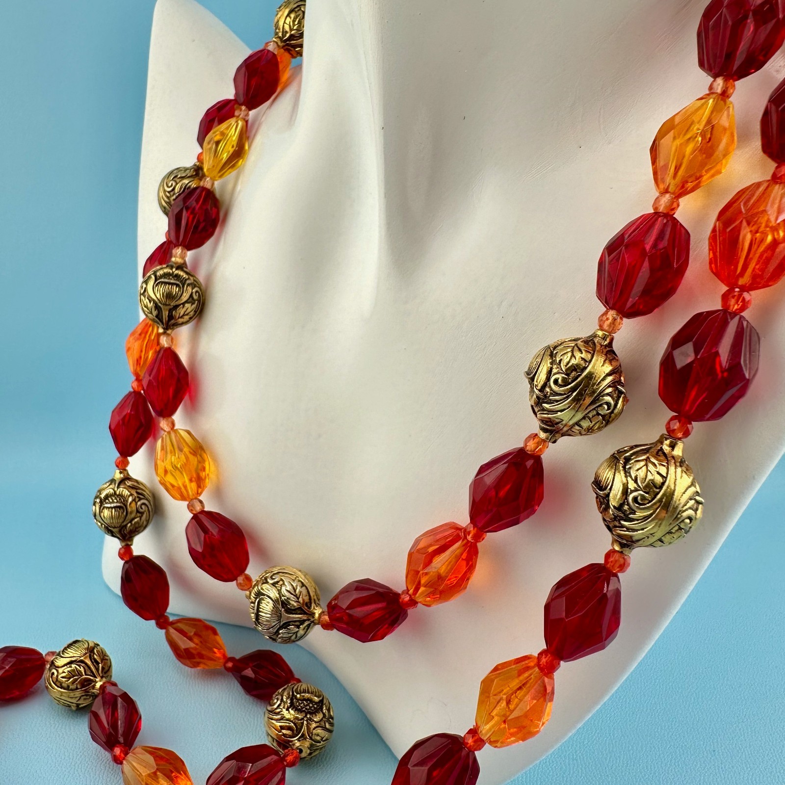 Vintage Lucite Bead Gypsy Necklace Faceted Red Orange Gold Tone Floral 46″ Boho