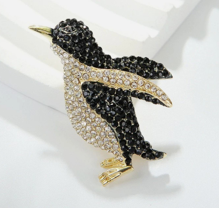 Black White Rhinestone Penguin Brooch ！