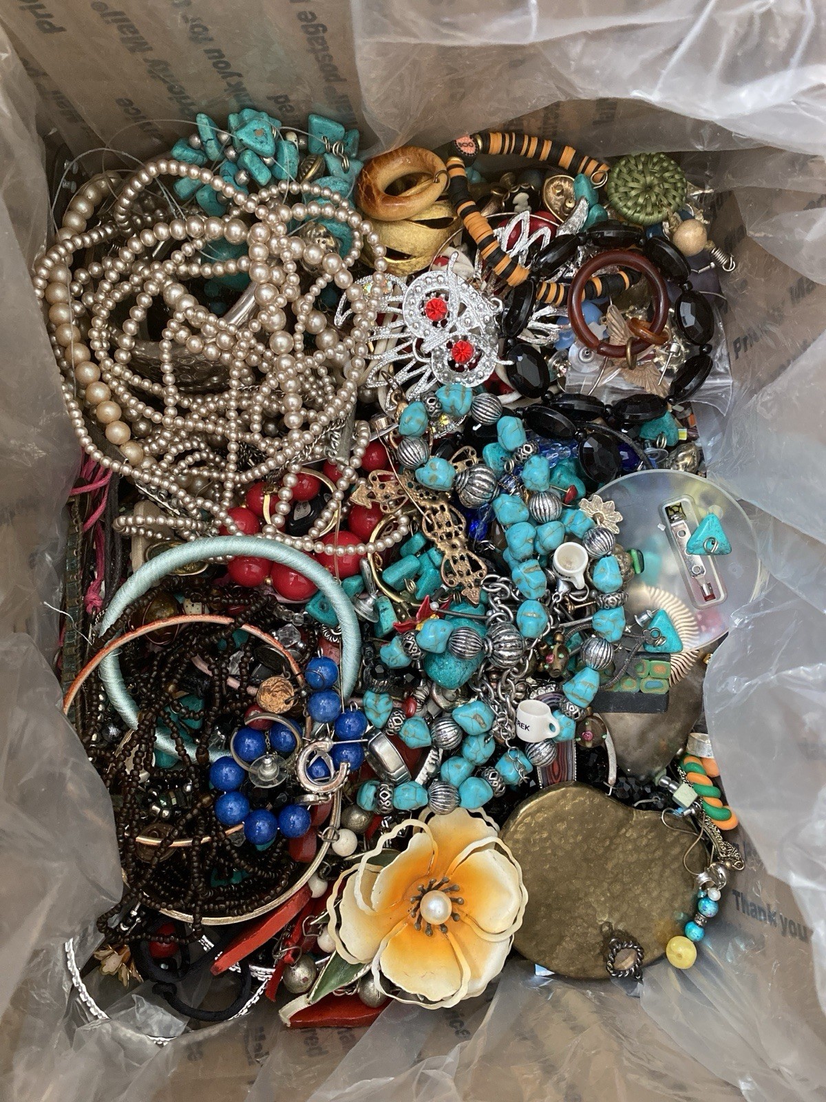 14+ Lb Lot Vintage-Now Costume Junk Jewelry Parts Scrap Beads Earrings Crafts