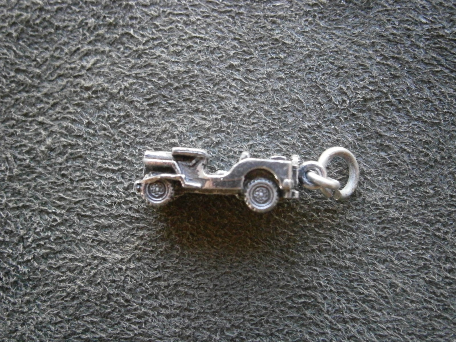 Crest Craft WWII Willys Jeep Vintage Silvertone Charm Pendant 3.1g