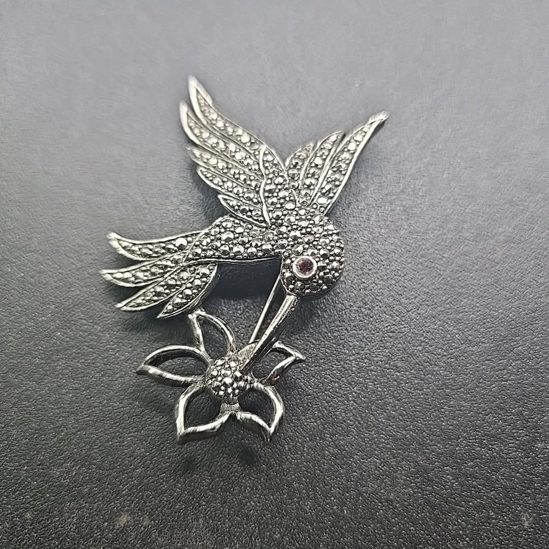 Avon Hummingbird Brooch Silvertone Metal Pin Marcasites Vtg 2.5″ Bird