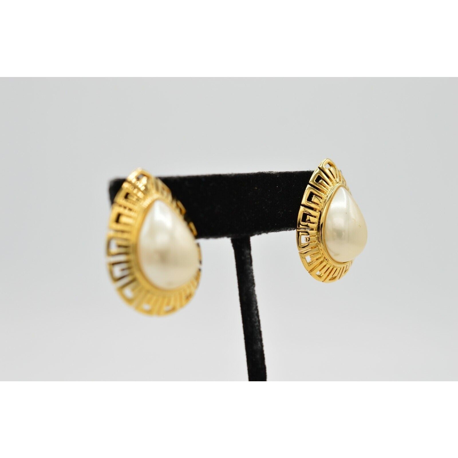 Vintage Pierced Earrings Pierced Gold Faux Pearl Teardrop Chunky NOS 1980s A21