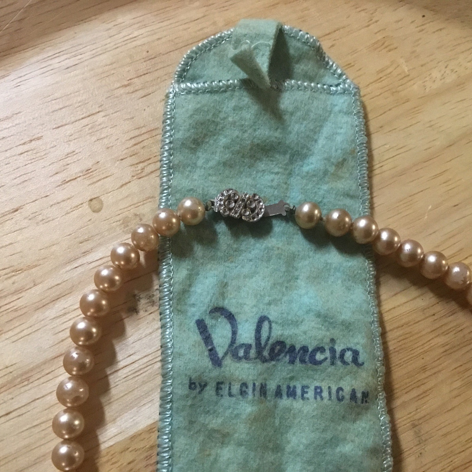 Vintage Elgin America Valencia Simulated Pearls 15 Inch Necklace With Cloth Bag