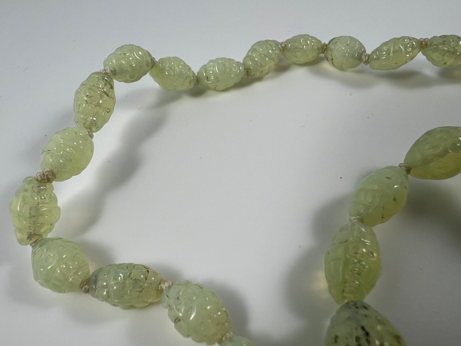 Vintage Art Deco Vaseline Uranium Glass Opaline Glass Bead Necklace 31″