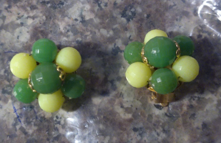 3 Pairs Cluster Clip On Earrings Hong Kong Japan VTG Greens Red Pink Clusters