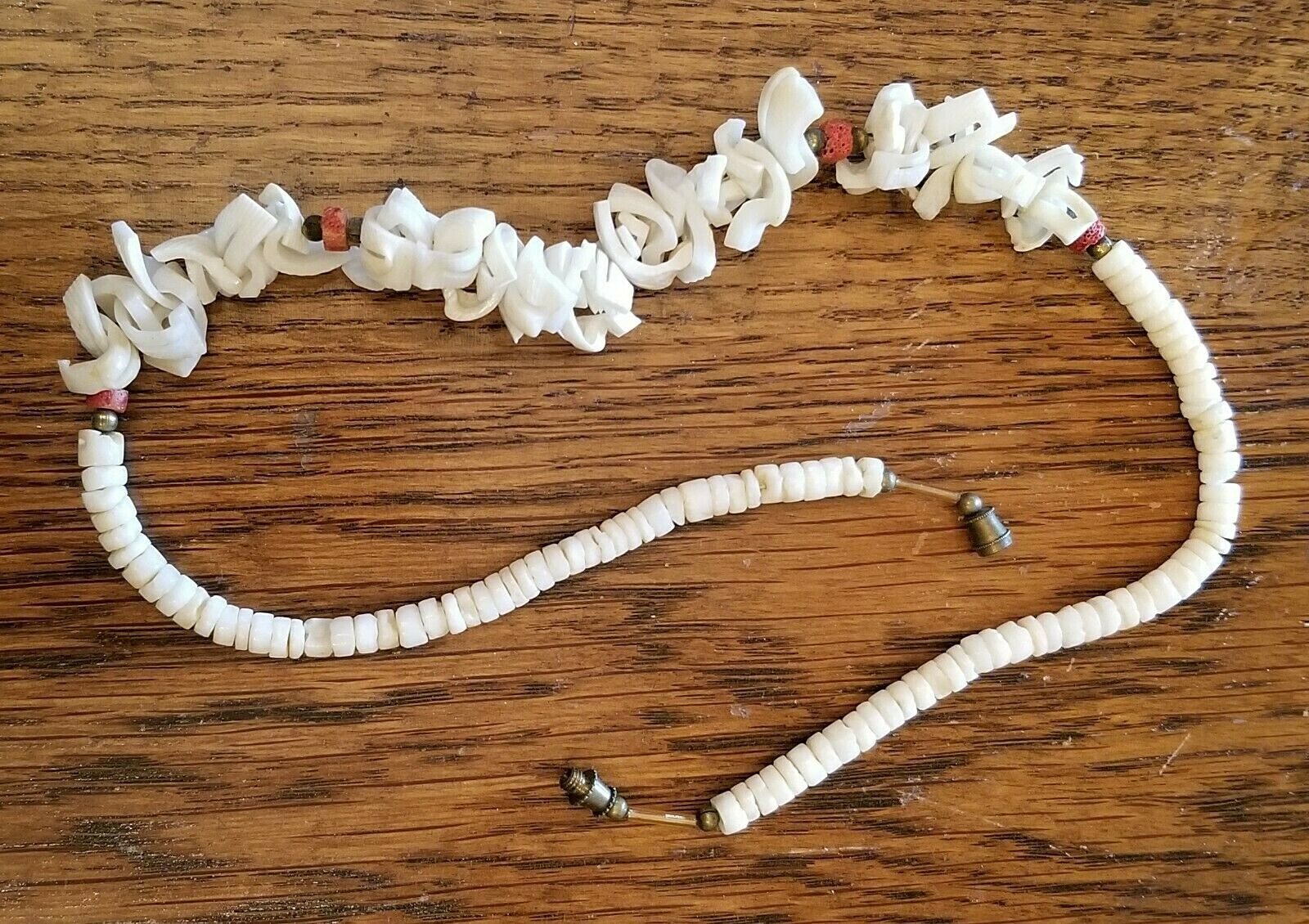 VTG Necklace 17″ Long Puka Shell Sponge Coral Heishi Beads & Shell Pieces Beachy
