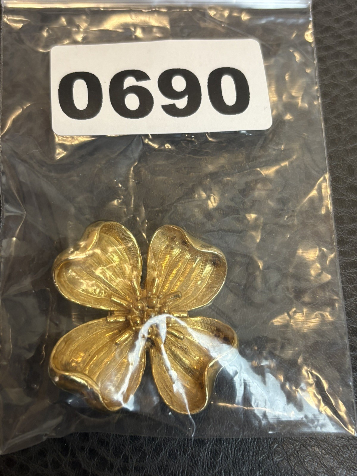 Vintage Jeanne Brushed Gold Tone Dogwood Flower Brooch Pin Designer Signed