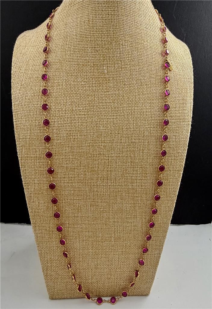 Vintage Swarovski Swan Fuchsia Pink Gold Tone Bezel Set 7MM Crystal Necklace 32″