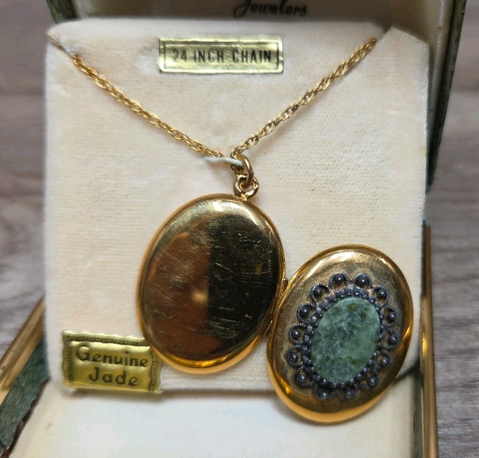 Vintage Gold Filled Locket Genuine Jade 24” Chain In The Original Case