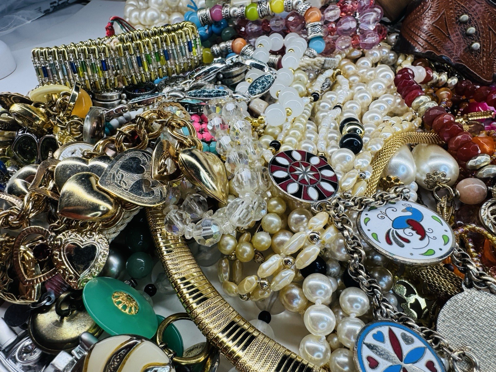 Necklace Bracelet Jewelry Lot Unsigned Over 110 Pieces Resellers All Wearable