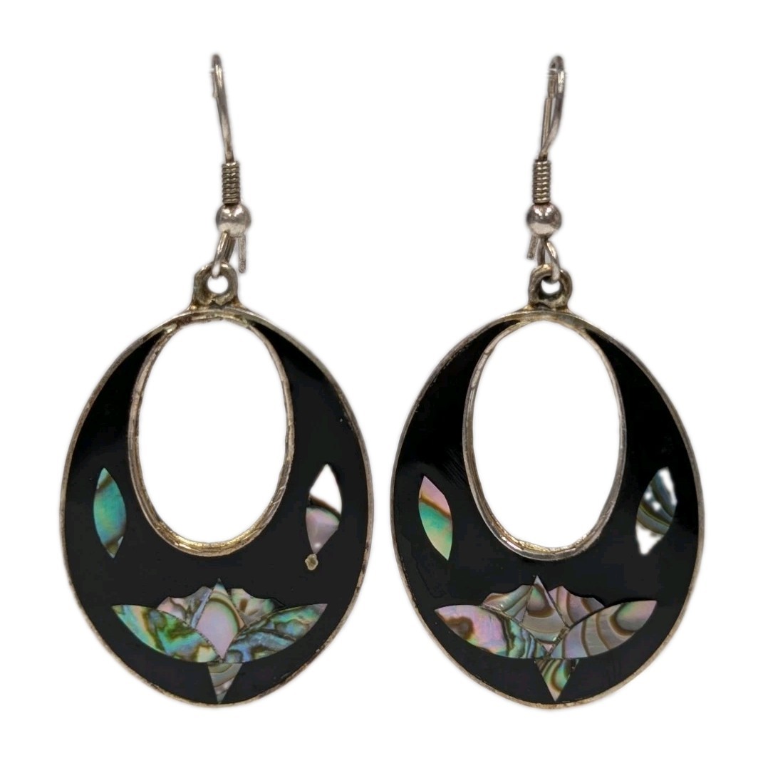 Vintage Alpaca Mexico black earrings with mother of pearl and abalone flowers