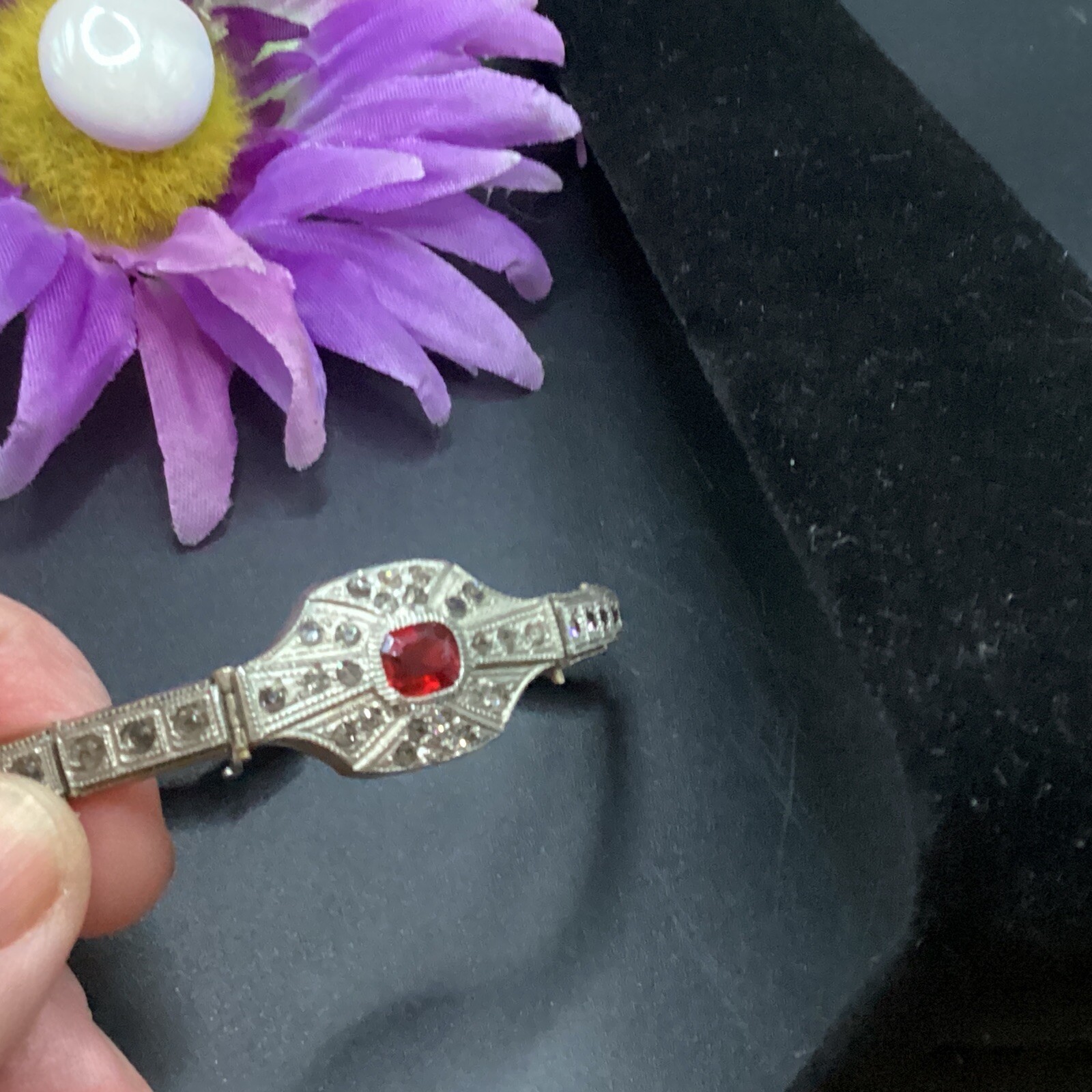 Art Deco 1920s silvertone metal bracelet with faceted red and white crystals 7”