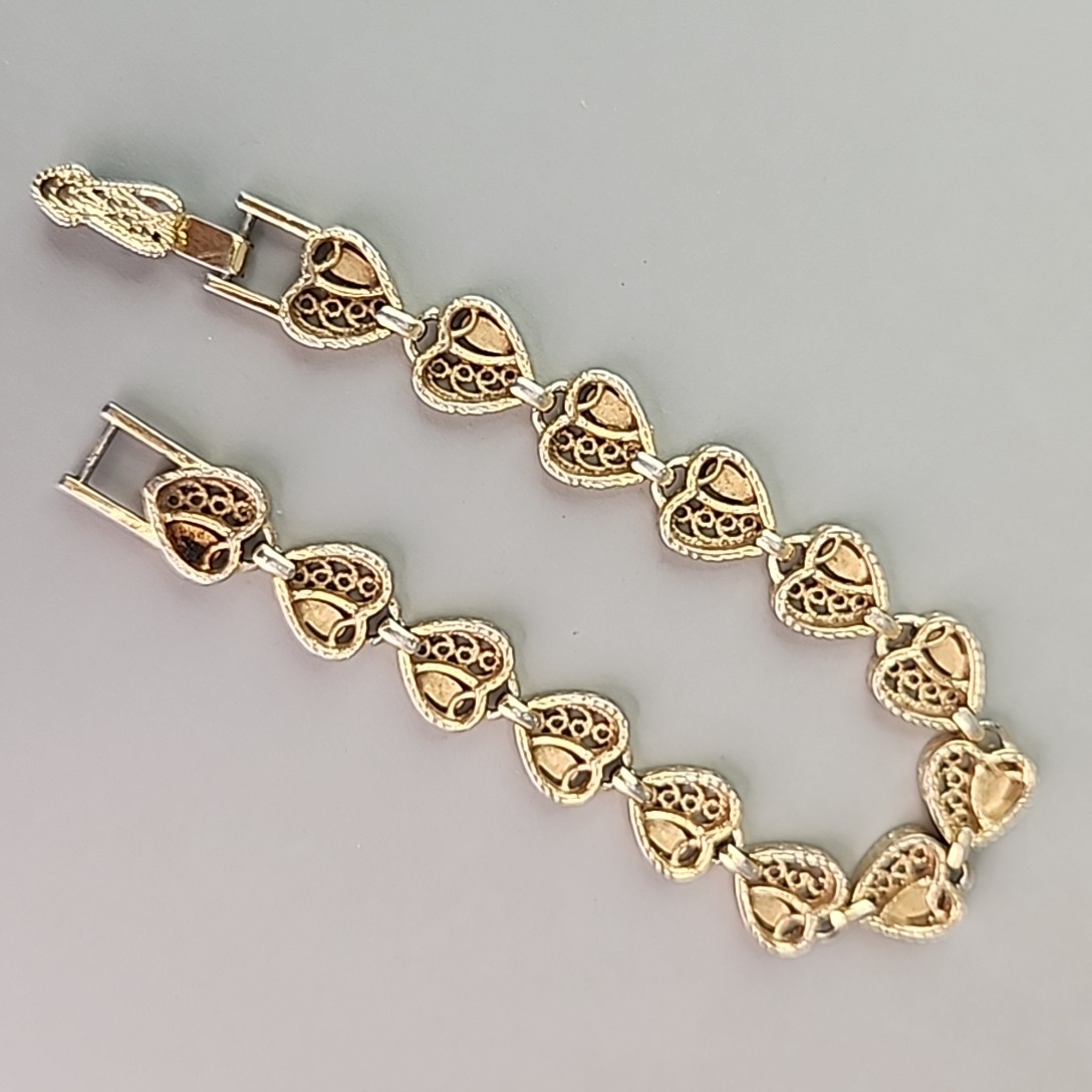Vintage Heart Chain Bracelet Filigree Openwork 1cm Gold Tone 6.5″