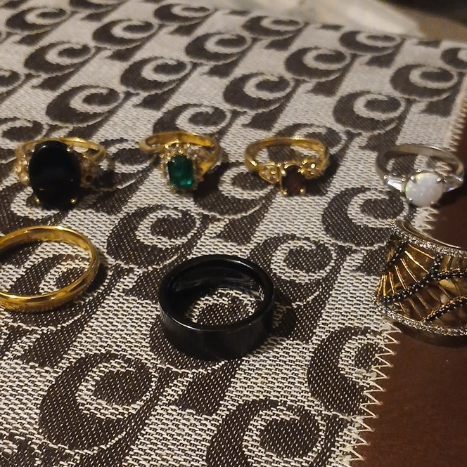 7pc Mixed Lot Rings Metal w/ Opal Stone – Gold, Silver & Black Colors Costume