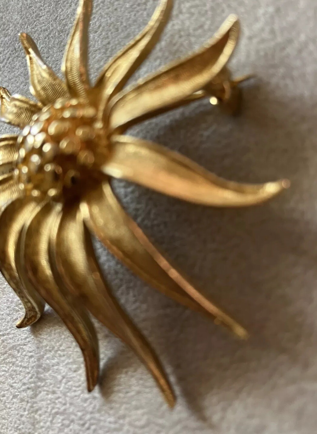 Vintage B.S.K Gold tone Flower Brooch 2.5 Inches New York