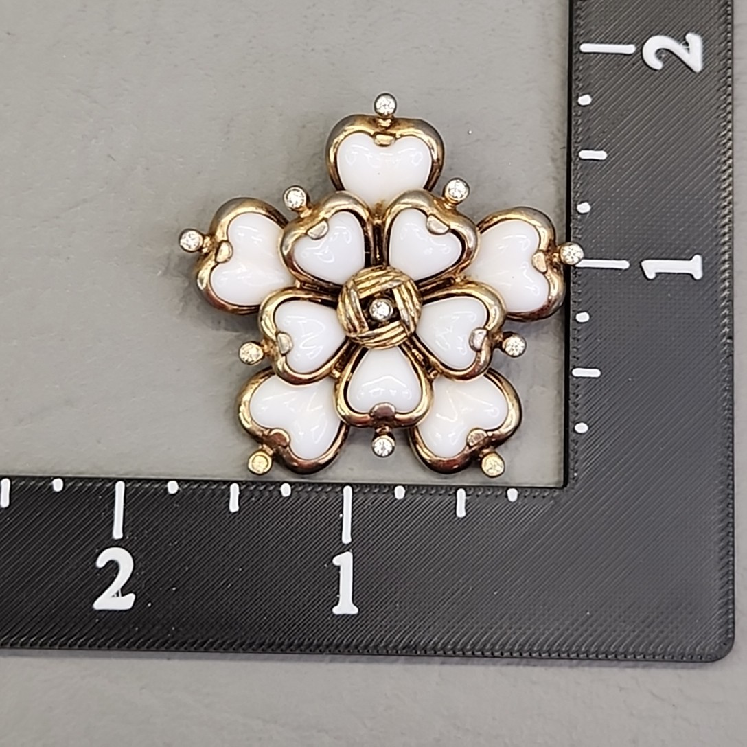 Vintage Mazer Bros Flower Brooch White Glass Molded Gold Tone 1 5/8″